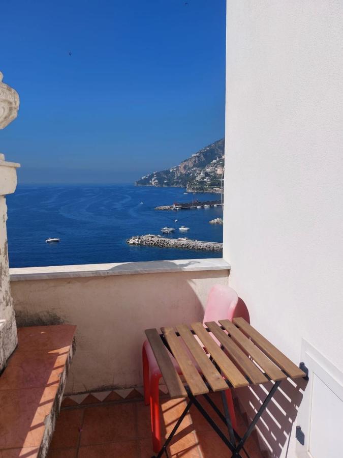 La Stanza Sul Porto Di Amalfi Camera Piccina Piccina Con Bagno Privato E Terrazzino Vista Mare מראה חיצוני תמונה