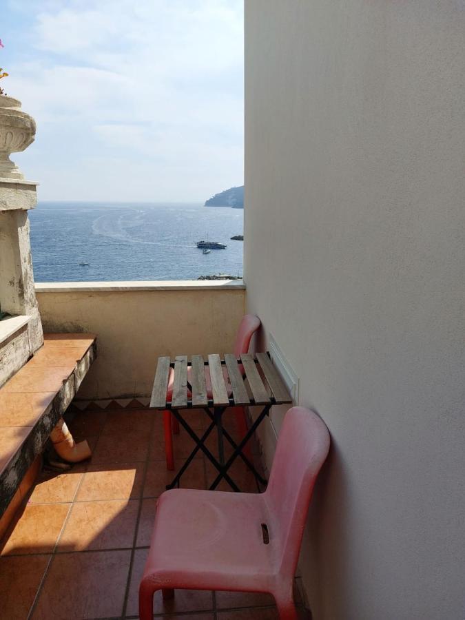 La Stanza Sul Porto Di Amalfi Camera Piccina Piccina Con Bagno Privato E Terrazzino Vista Mare מראה חיצוני תמונה