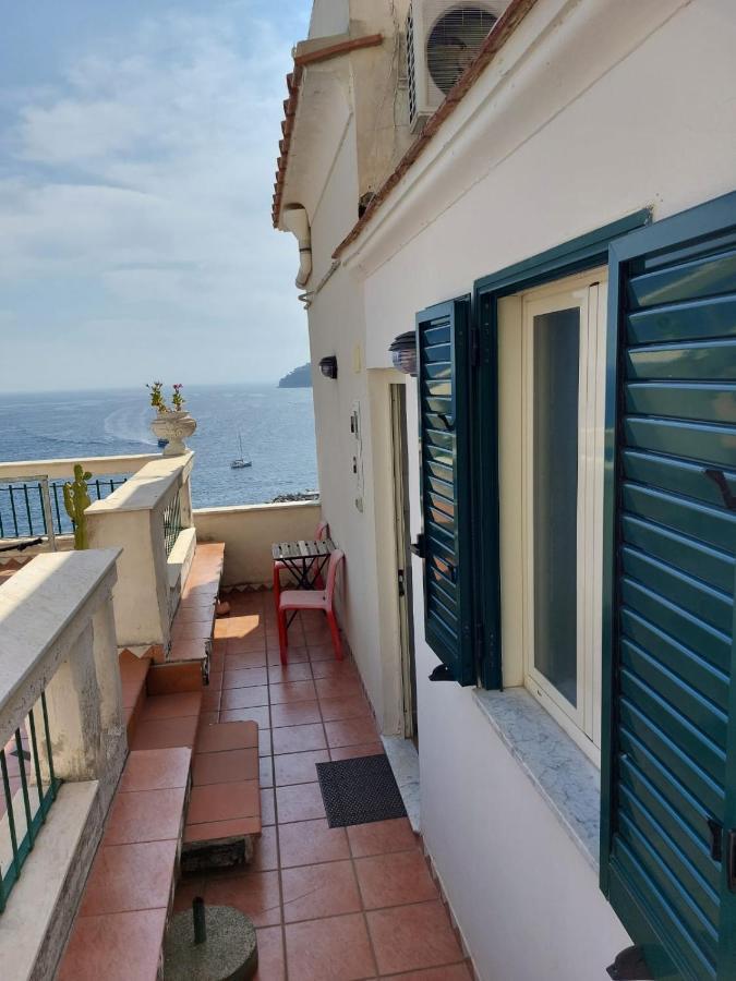 La Stanza Sul Porto Di Amalfi Camera Piccina Piccina Con Bagno Privato E Terrazzino Vista Mare מראה חיצוני תמונה