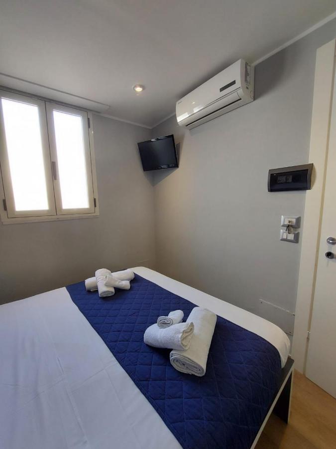 La Stanza Sul Porto Di Amalfi Camera Piccina Piccina Con Bagno Privato E Terrazzino Vista Mare מראה חיצוני תמונה