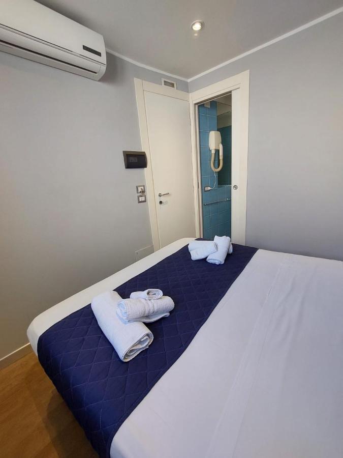 La Stanza Sul Porto Di Amalfi Camera Piccina Piccina Con Bagno Privato E Terrazzino Vista Mare מראה חיצוני תמונה