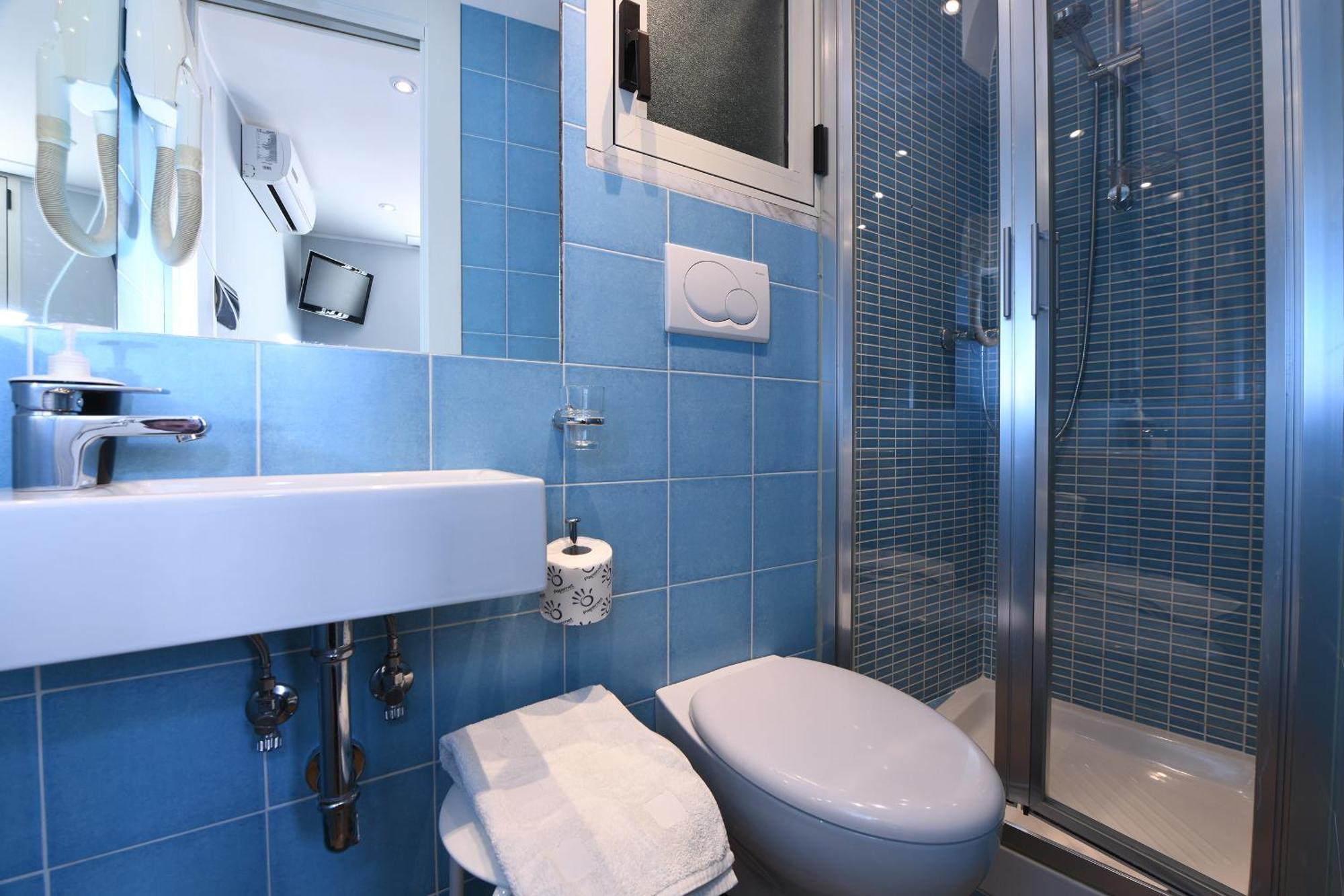La Stanza Sul Porto Di Amalfi Camera Piccina Piccina Con Bagno Privato E Terrazzino Vista Mare מראה חיצוני תמונה